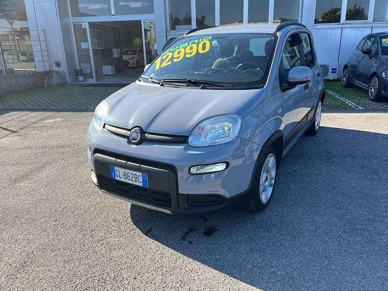 Grigio Usata 2022 Fiat Panda Cross Cross Due volumi | 11.990 € (Buon prezzo) - Immagine 1/4