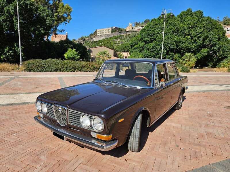 Marrone Usata 1972 Lancia Flavia Tre volumi | 7800 € - Immagine 1/4