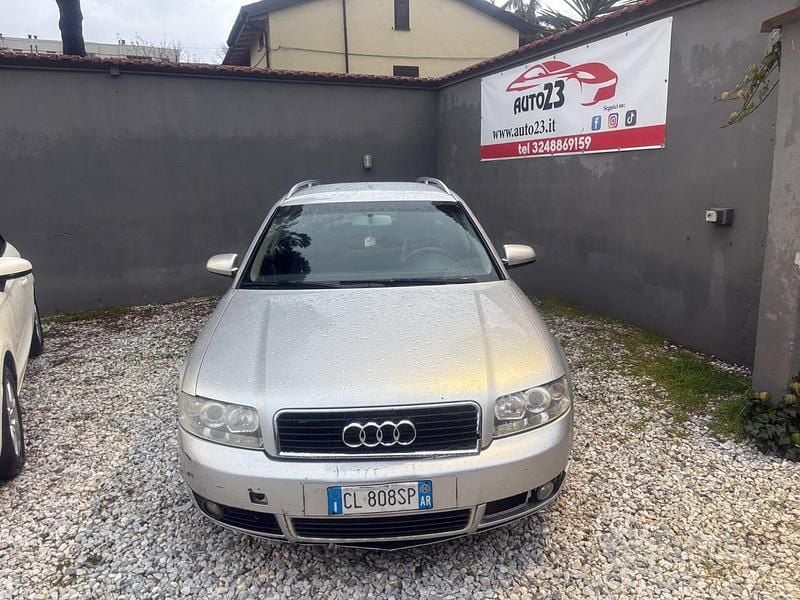 Usata Audi A4 130 CV (95 kW) 2004 Grigio Station wagon