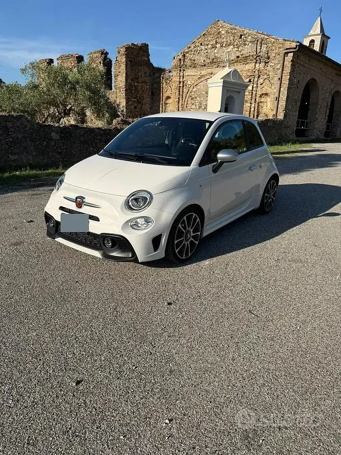 Usata Abarth 595 Turismo 165 CV (121 kW) 2022 Bianco Berlina