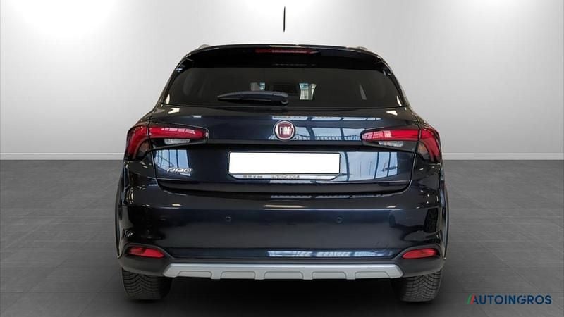 Usata Fiat Tipo Cross 101 CV (74 kW) 2022 Nero Berlina