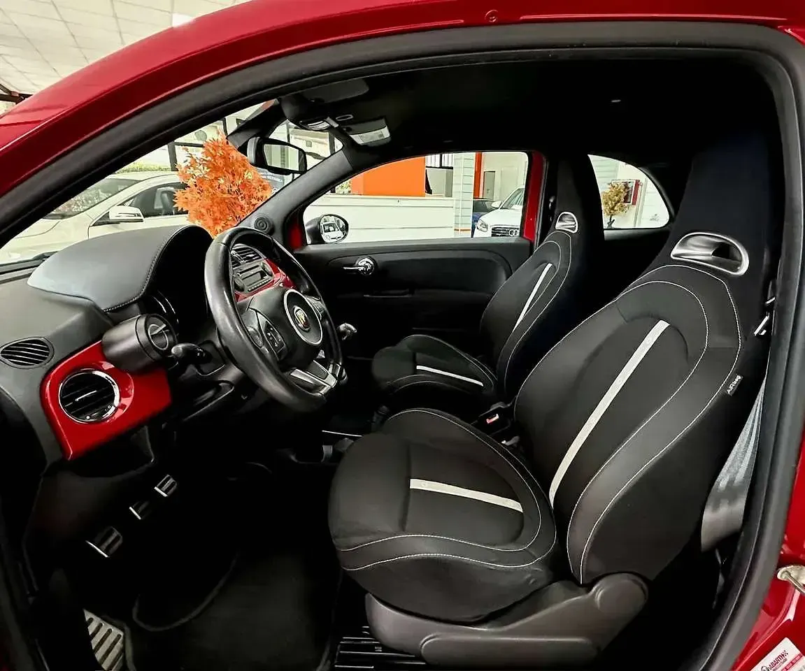 Usata Abarth 595 Custom 135 CV (99 kW) 2015 Rosso Utilitaria