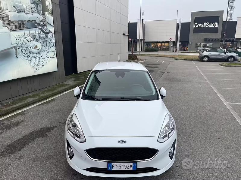 Usata Ford Fiesta ST-Line 86 CV (63 kW) 2020 Bianco Utilitaria