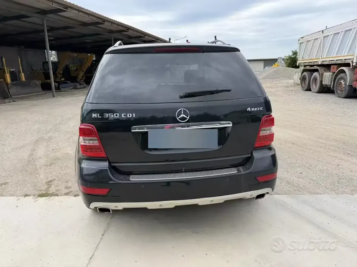Usata Mercedes ML350 231 CV (169 kW) 2011 Nero SUV