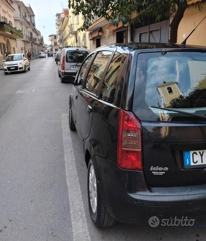 Occasion Fiat Idea 95 ch (69 kW) 2005 Monospace