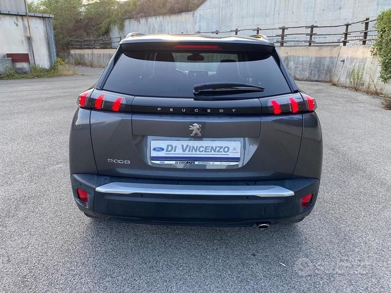 Usata Peugeot 2008 Allure 131 CV (96 kW) 2021 Grigio SUV