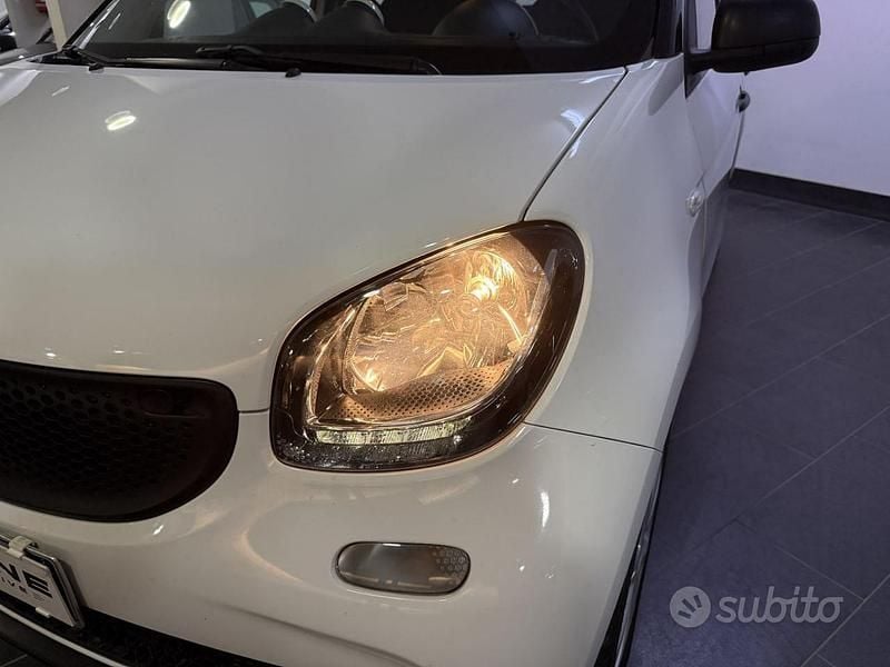 Usata Smart ForFour Passion 71 CV (52 kW) 2019 Bianco Utilitaria