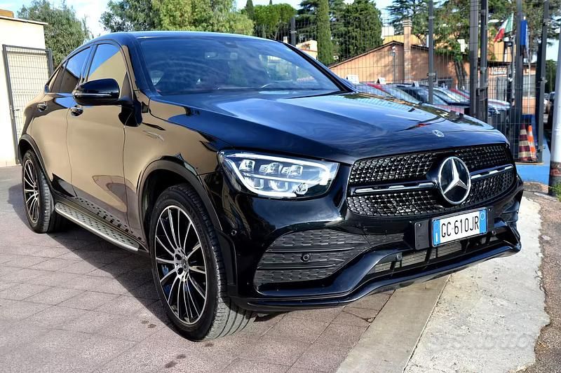Usata Mercedes GLC300 Premium 245 CV (180 kW) 2020 Nero SUV