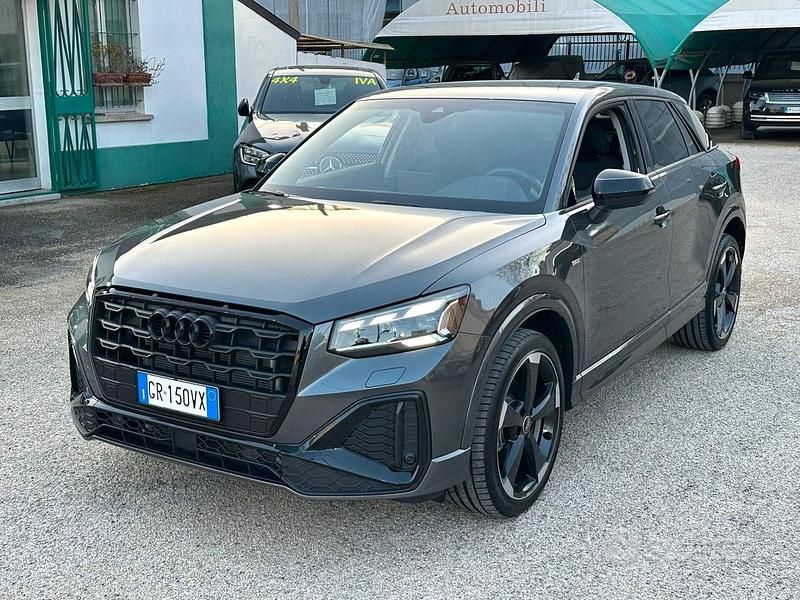 Usata Audi Q2 S-Line 150 CV (110 kW) 2024 Grigio SUV