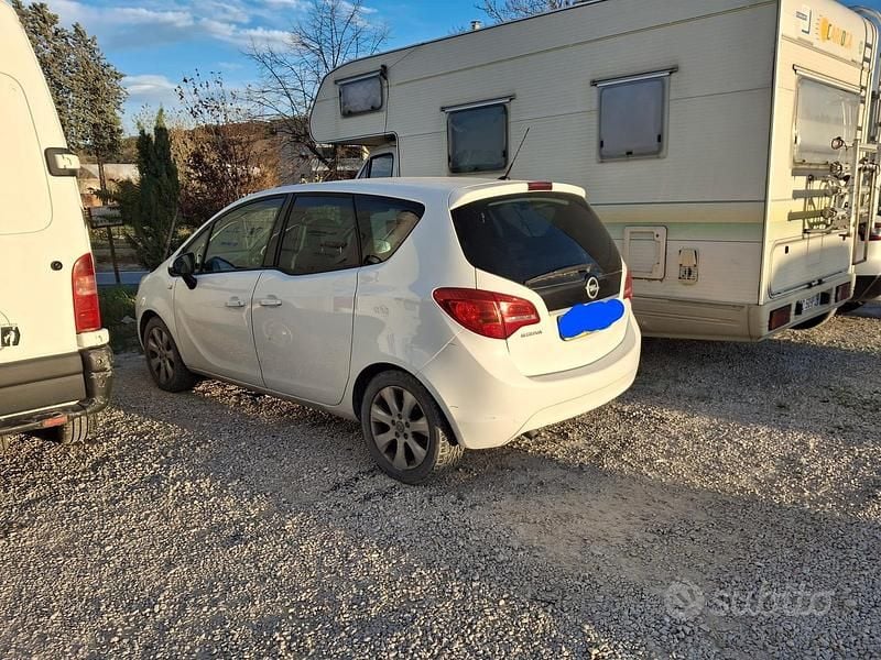Usata Opel Meriva 2012 Bianco Monovolume