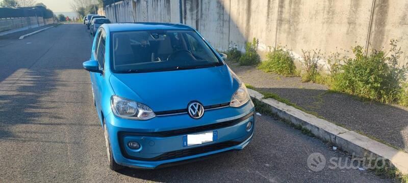 Usata 2017 VW up! Due volumi | 6400 € (Ottimo prezzo) - Immagine 1/4