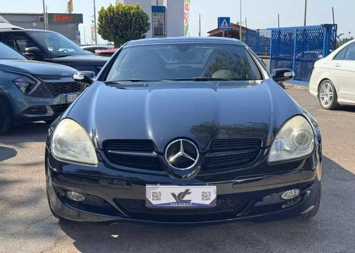 Usata Mercedes SLK200 163 CV (119 kW) 2005 Nero Cabrio