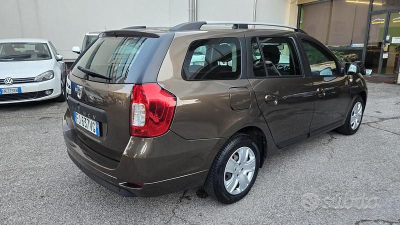 Usata Dacia Logan MCV Lauréate 90 CV (66 kW) 2017 Marrone Station wagon