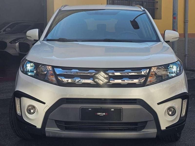 Usata Suzuki Vitara 120 CV (88 kW) 2016 Bianco santorini SUV