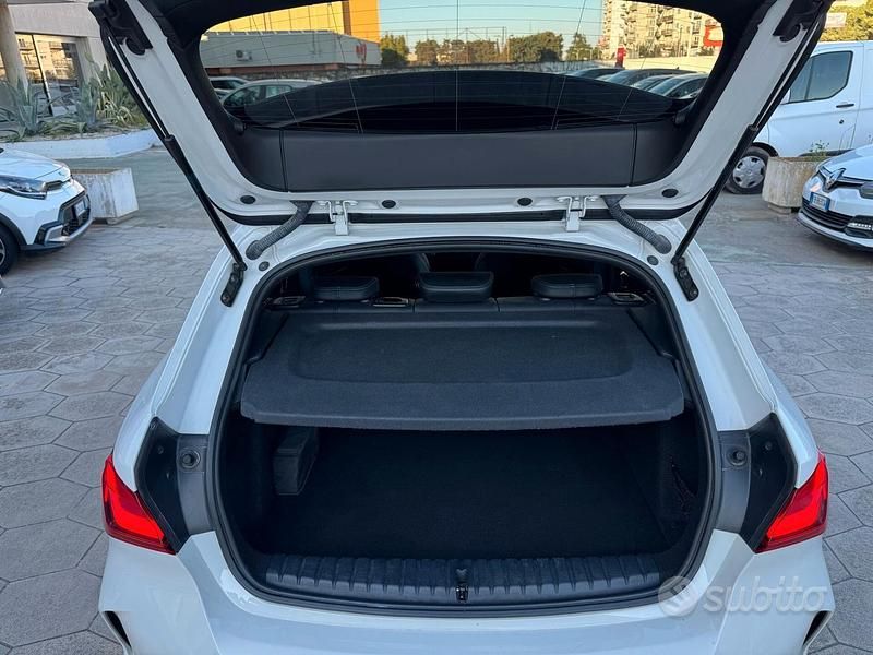 Usata BMW 118 M Sport 150 CV (110 kW) 2022 Bianco Utilitaria