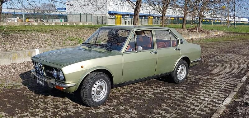 Usata Alfa Romeo Alfetta 122 CV (89 kW) 1973 Verde Berlina