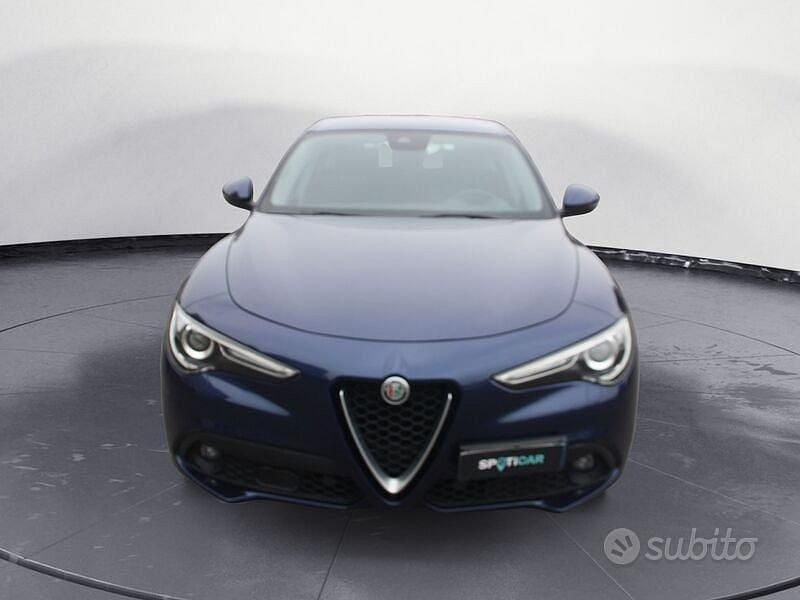 Usata Alfa Romeo Stelvio Business 160 CV (117 kW) 2021 Blu SUV