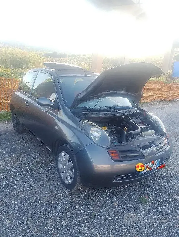 Usata Nissan Micra 82 CV (60 kW) 2005 Grigio Utilitaria