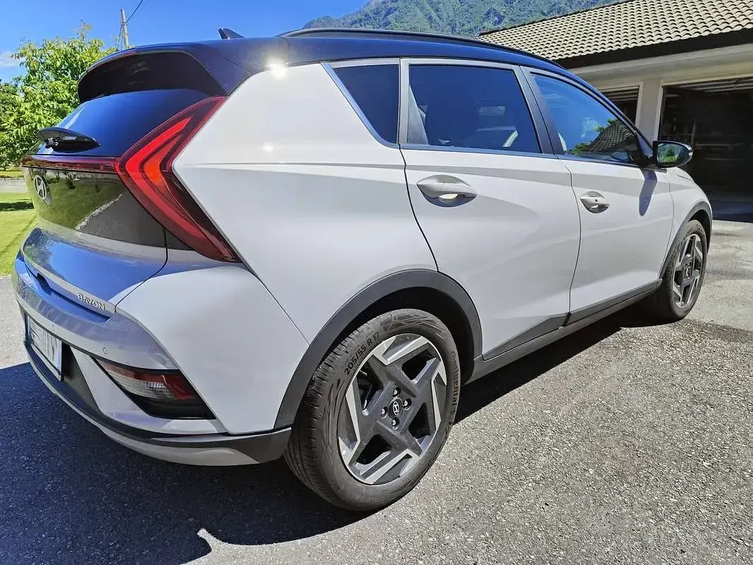 Usata Hyundai Bayon 101 CV (74 kW) 2024 Bianco SUV