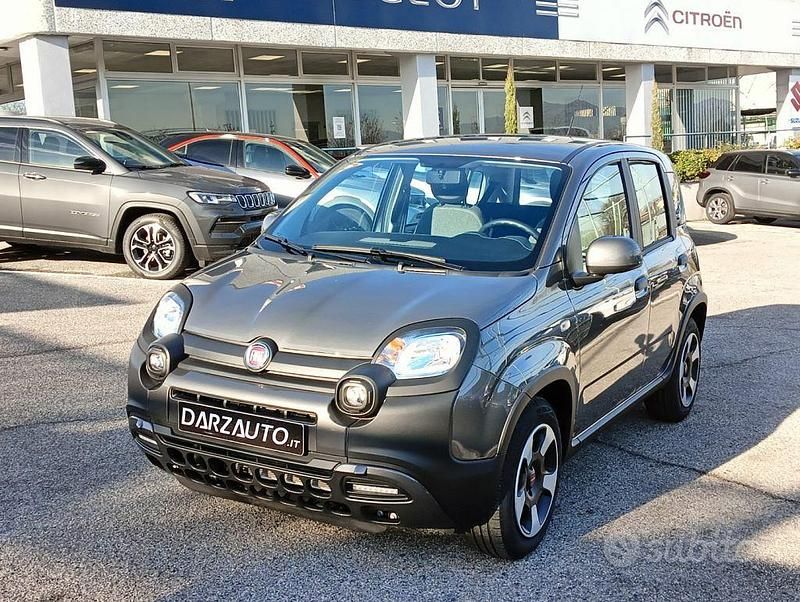Usata Fiat Panda Cross Cross 69 CV (50 kW) 2023 Utilitaria