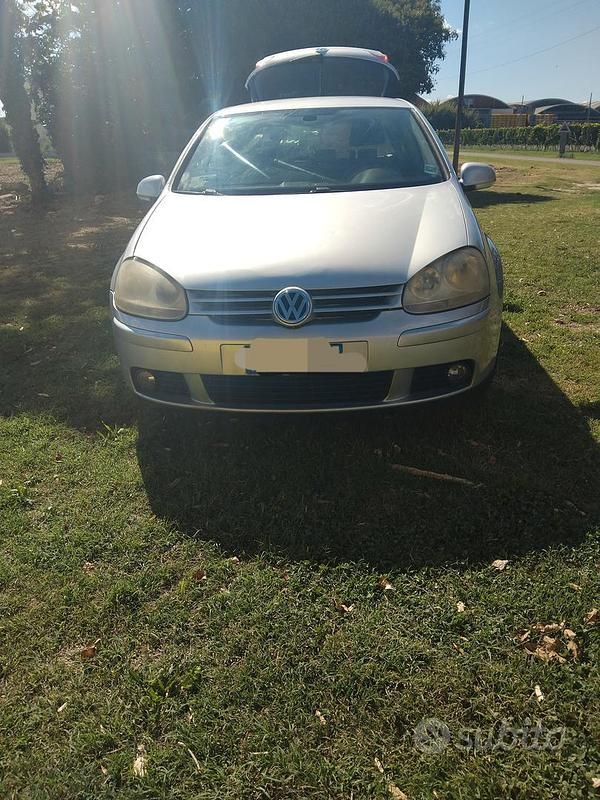 Usata VW Golf V 2006 Grigio Berlina