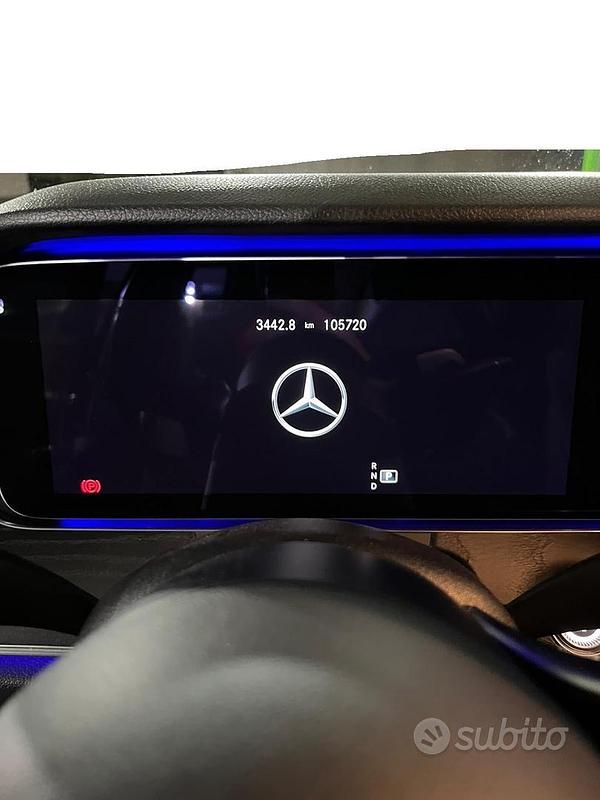 Usata Mercedes E220 Premium Plus 2021 Nero Berlina
