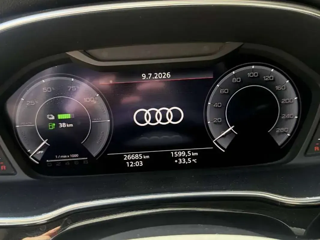 Usata Audi Q3 Sportback S-Line 150 CV (110 kW) 2021 Argento SUV