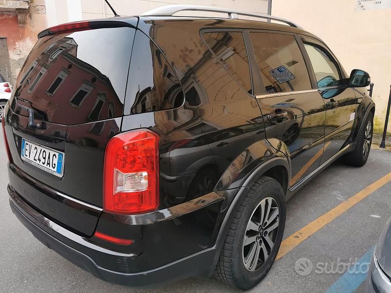 Usata SsangYong Rexton 155 CV (114 kW) 2014 Nero SUV
