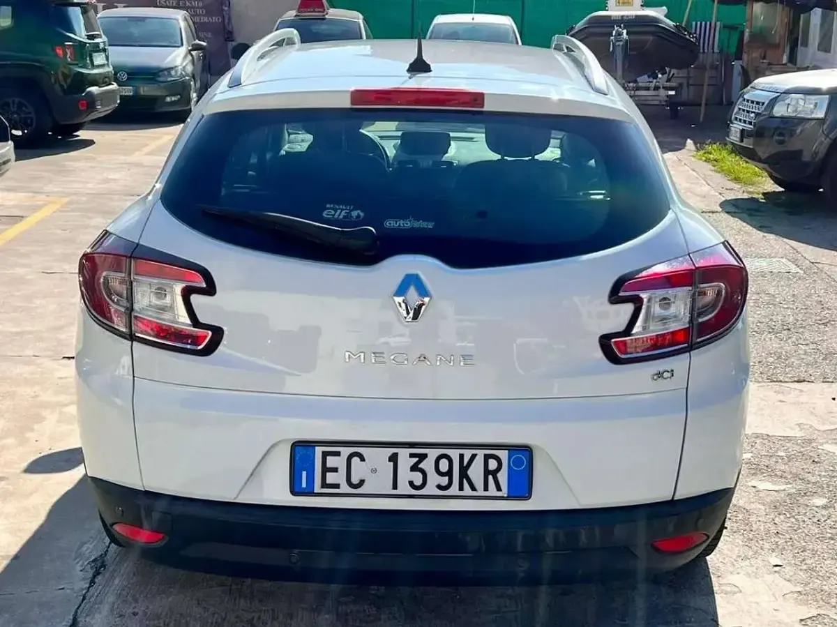 Usata Renault Mégane GrandTour 90 CV (66 kW) 2010 Bianco Station wagon