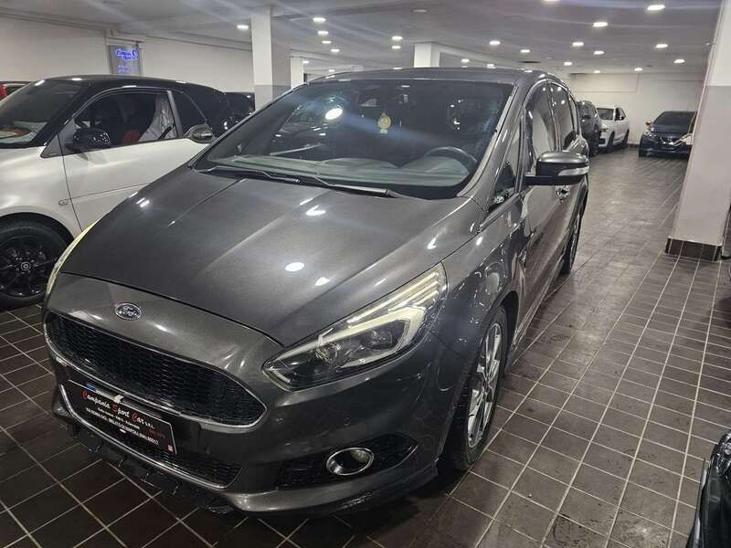 Grigio Usata 2019 Ford S-MAX ST-Line Monovolume | 16.890 € (Buon prezzo) - Immagine 1/4
