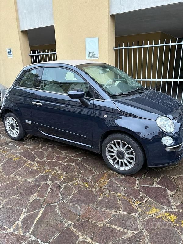 Blu Usata 2012 Fiat 500 Lounge Cabrio | 10.000 € (Molto cara) - Immagine 1/1