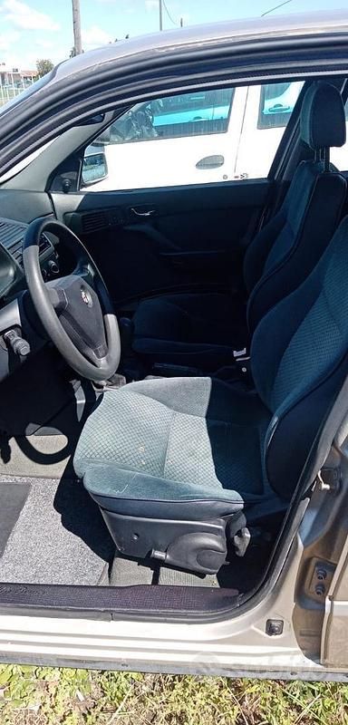 Usata Alfa Romeo 146 90 CV (66 kW) 1995 Utilitaria