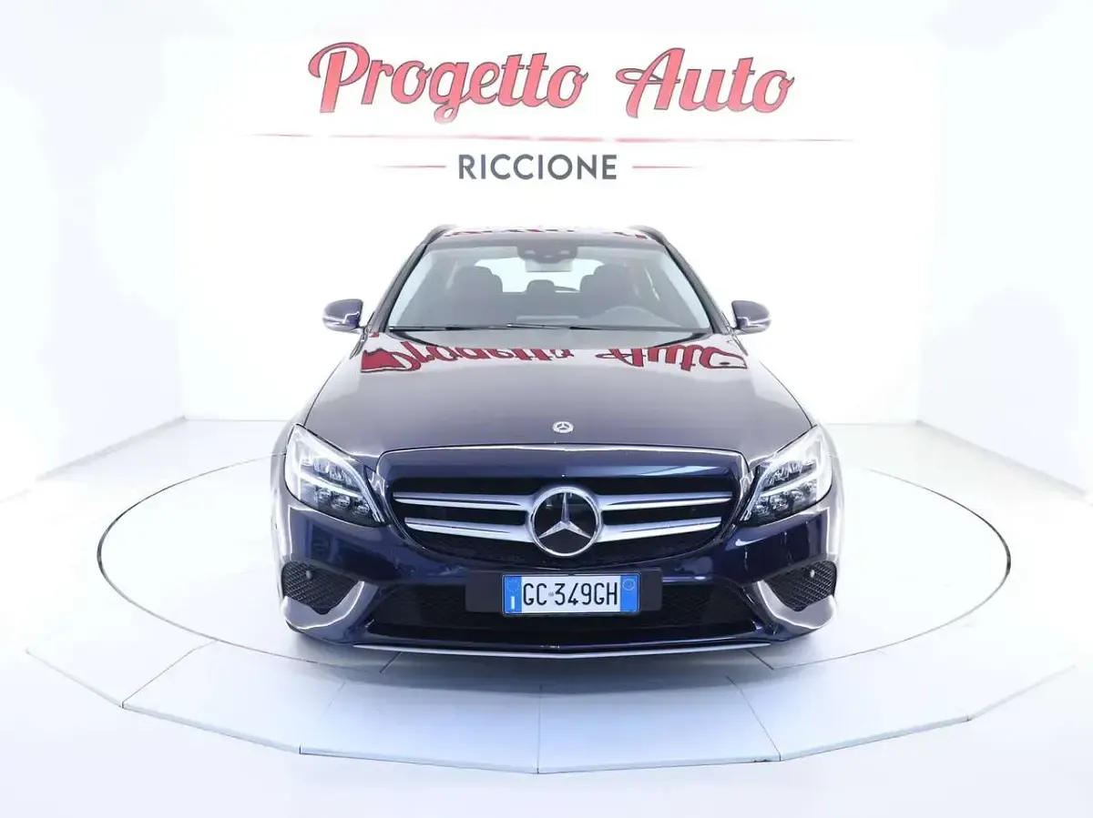 Usata Mercedes C220 Business 194 CV (142 kW) 2020 Blu cavansite Station wagon