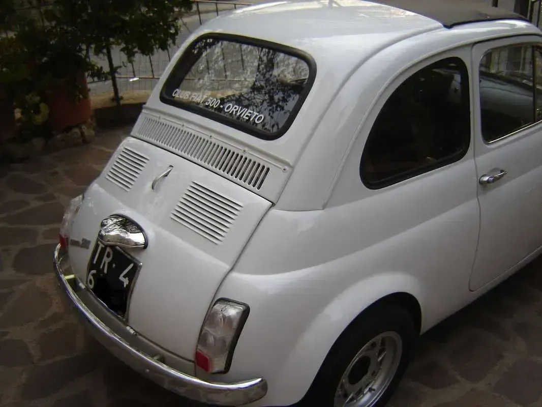 Usata Fiat 500 24 CV (17 kW) 1966 Bianco Utilitaria