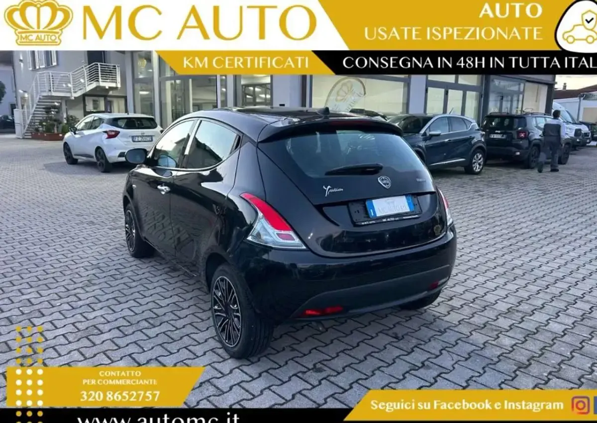 Gebraucht Lancia Ypsilon Gold 69 PS (50 kW) 2023 Schwarz Kleinwagen