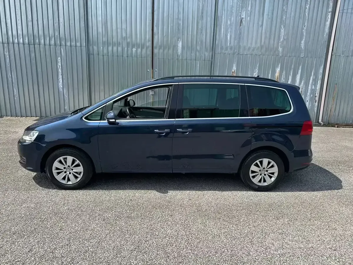 Usata VW Sharan Trendline 140 CV (102 kW) 2012 Bluazzurro Monovolume