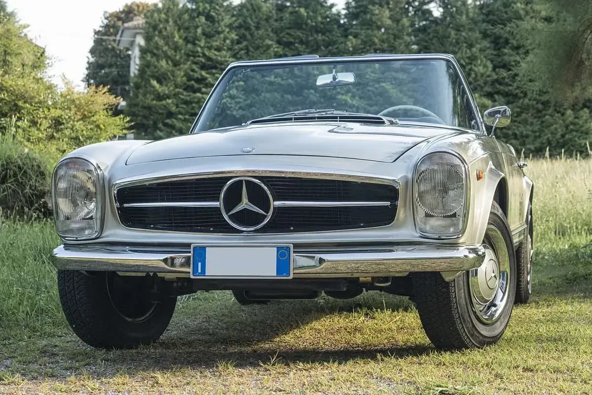 Usata Mercedes 230 150 CV (110 kW) 1965 Argento Cabrio