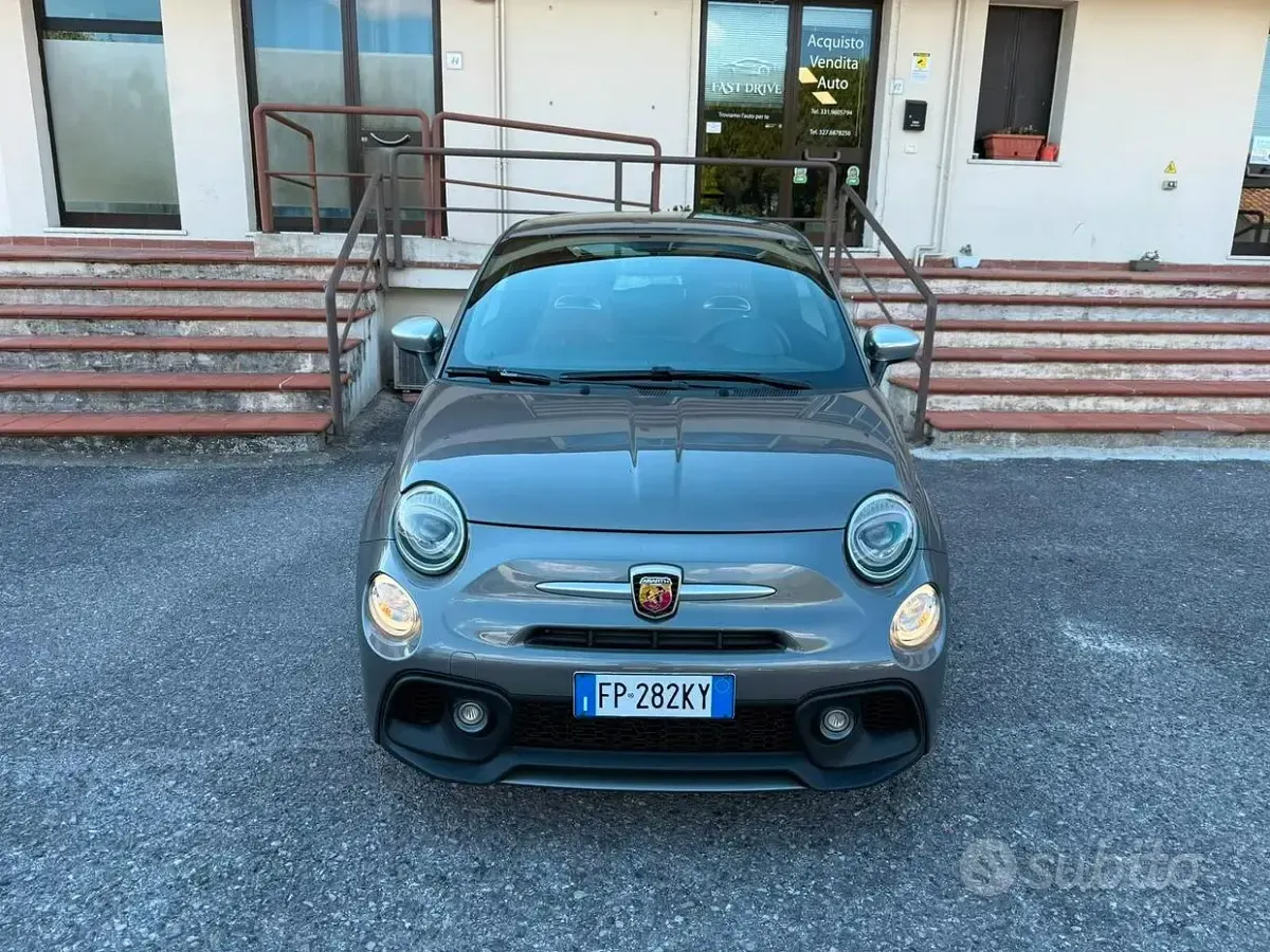 Usata Abarth 595 Turismo 165 CV (121 kW) 2018 Grigio Berlina