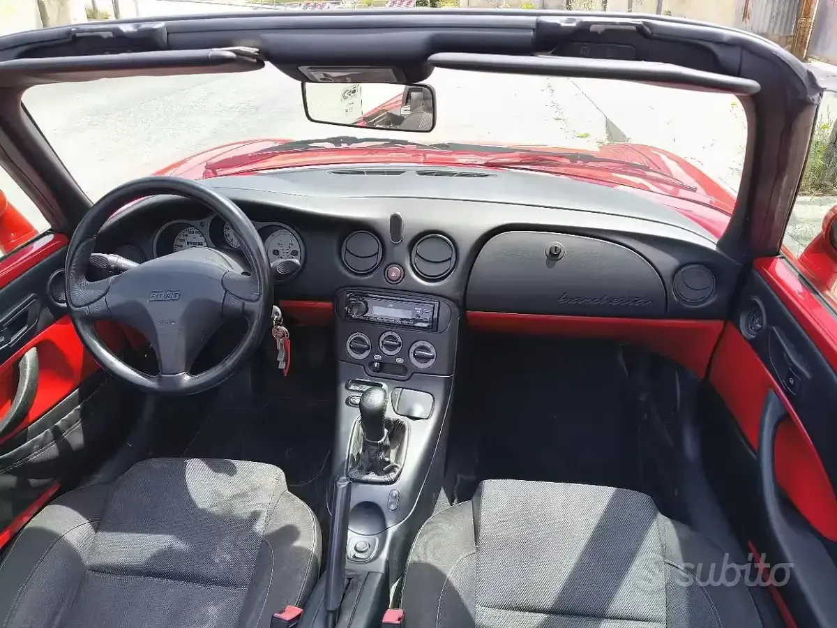 Usata Fiat Barchetta 131 CV (96 kW) 1995 Rosso Cabrio
