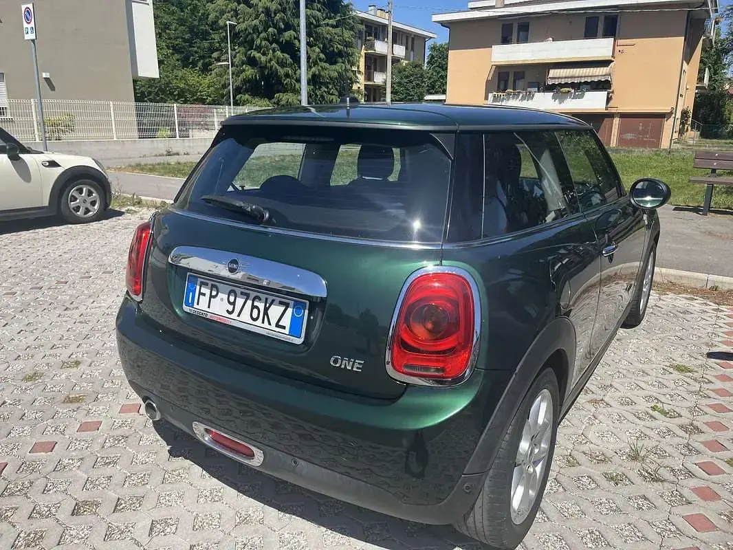 Usata Mini ONE 102 CV (75 kW) 2018 Utilitaria