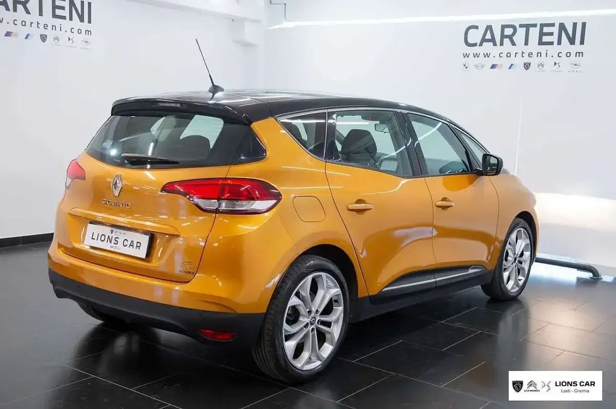 Usata Renault Scenic E-Tech 140 CV (102 kW) 2018 Giallo Monovolume