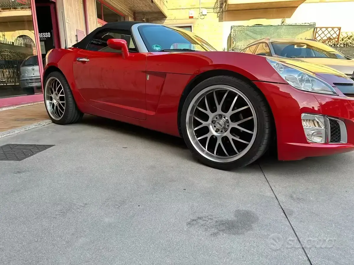Usata Opel GT 264 CV (194 kW) 2009 Nero Cabrio