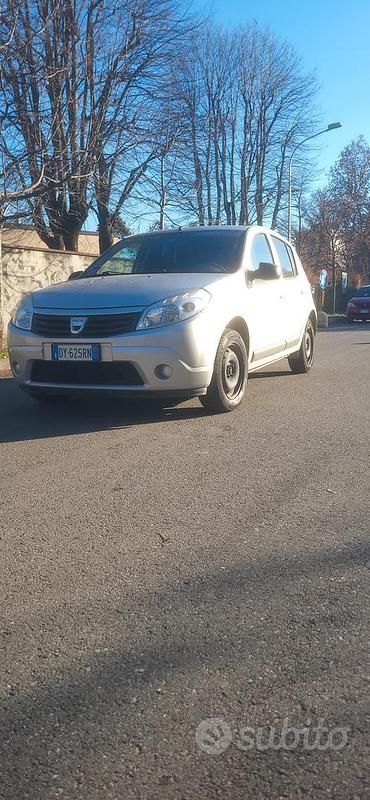 Usata Dacia Sandero 2009 Grigio Berlina