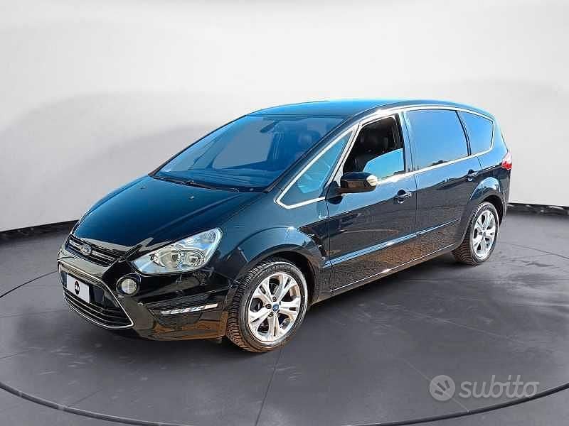Usata Ford S-MAX Titanium 163 CV (119 kW) 2015 Nero Monovolume