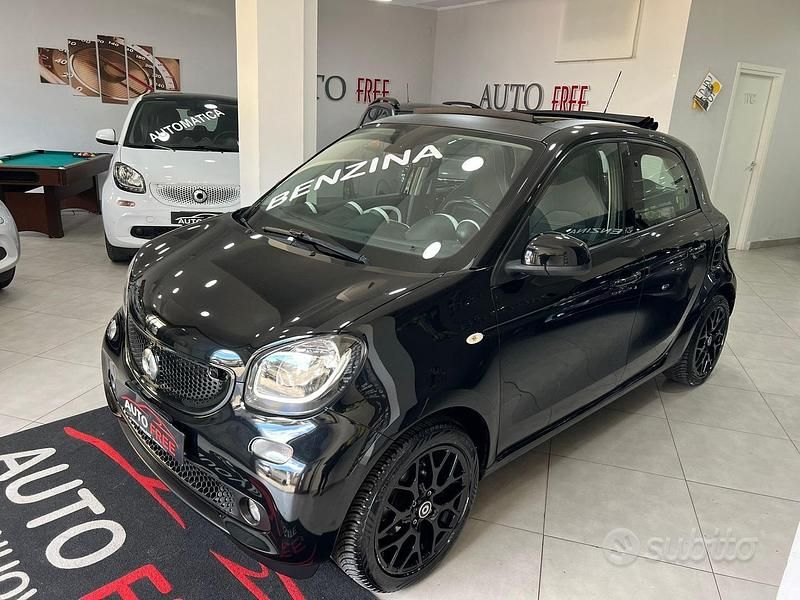 Usata Smart ForFour Prime 70 CV (51 kW) 2015 Nero Utilitaria