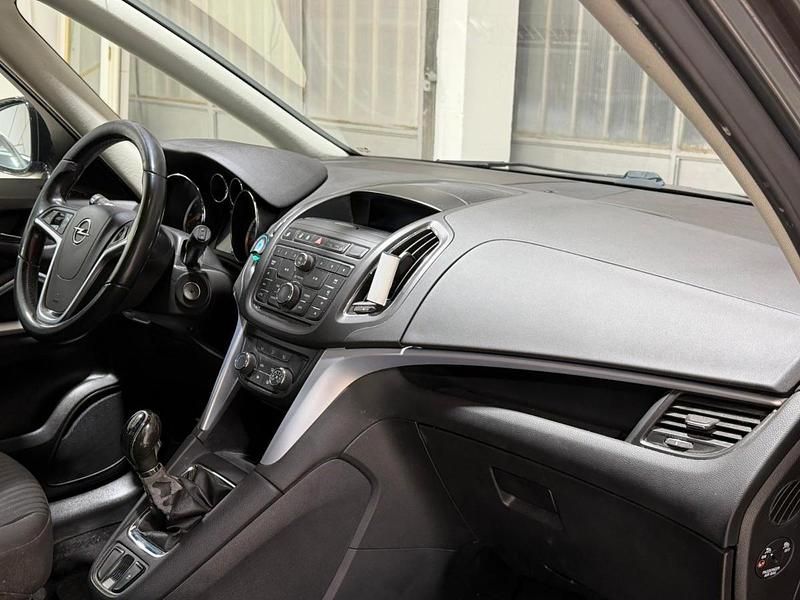 Usata Opel Zafira 149 CV (109 kW) 2015 Monovolume