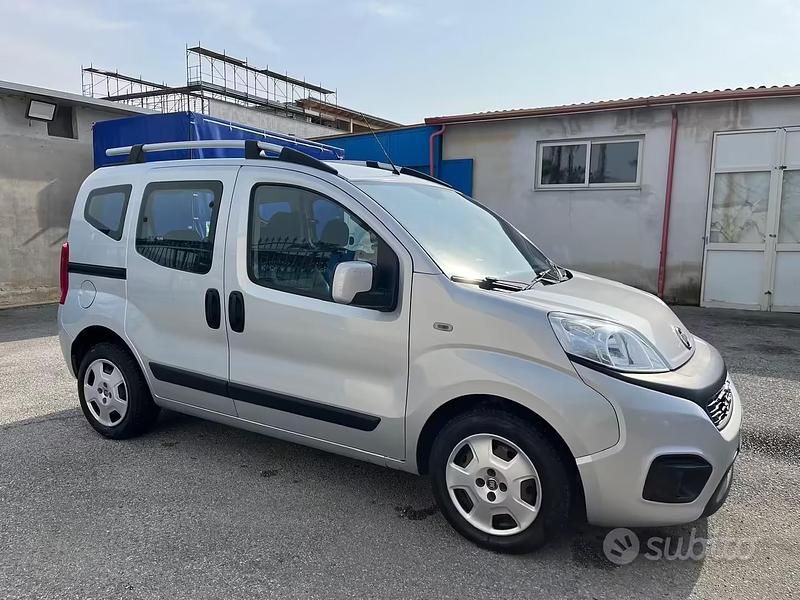 Usata Fiat Qubo Trekking 80 CV (58 kW) 2019 Grigio Monovolume