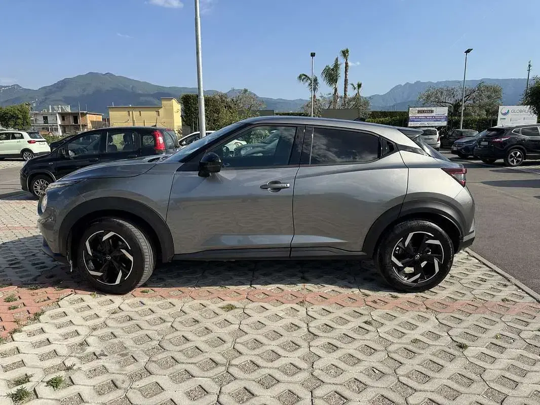 Usata Nissan Juke N-Connecta 114 CV (83 kW) 2023 Grigio SUV