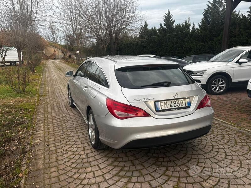 Usata Mercedes CLA200 136 CV (100 kW) 2017 Grigio Station wagon