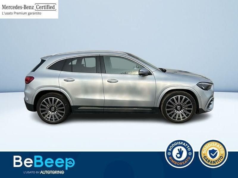 Usata Mercedes GLA200 AMG Line Premium 150 CV (110 kW) 2025 Argento metallizzato SUV